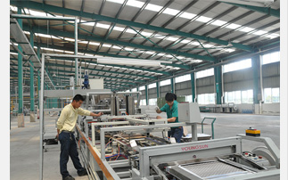 探秘冠軍品質(zhì)之源 新浪家居評(píng)測團(tuán)走進(jìn)冠軍磁磚工廠實(shí)錄